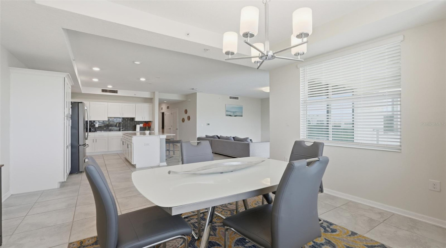 KISSIMMEE, Florida 34746, 2 Bedrooms Bedrooms, ,2 BathroomsBathrooms,Residential,For Sale,PARADOX,0,MFRS5147323