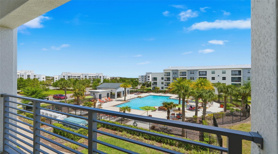 KISSIMMEE, Florida 34746, 2 Bedrooms Bedrooms, ,2 BathroomsBathrooms,Residential,For Sale,PARADOX,0,MFRS5147323