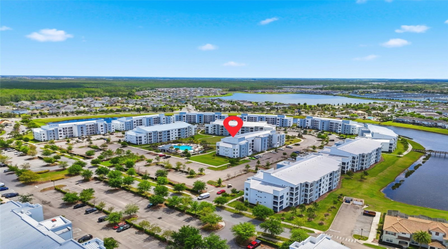 KISSIMMEE, Florida 34746, 2 Bedrooms Bedrooms, ,2 BathroomsBathrooms,Residential,For Sale,PARADOX,0,MFRS5147323