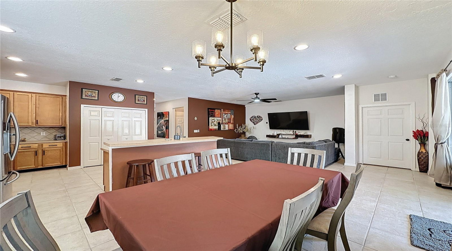 DAVENPORT, Florida 33837, 6 Bedrooms Bedrooms, ,4 BathroomsBathrooms,Residential,For Sale,ORANGE COSMOS,0,MFRS5146847