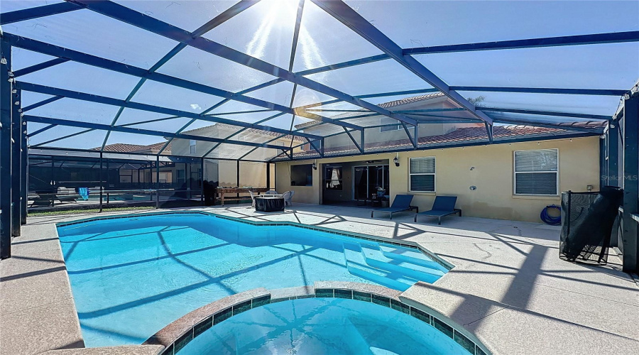 DAVENPORT, Florida 33837, 6 Bedrooms Bedrooms, ,4 BathroomsBathrooms,Residential,For Sale,ORANGE COSMOS,0,MFRS5146847