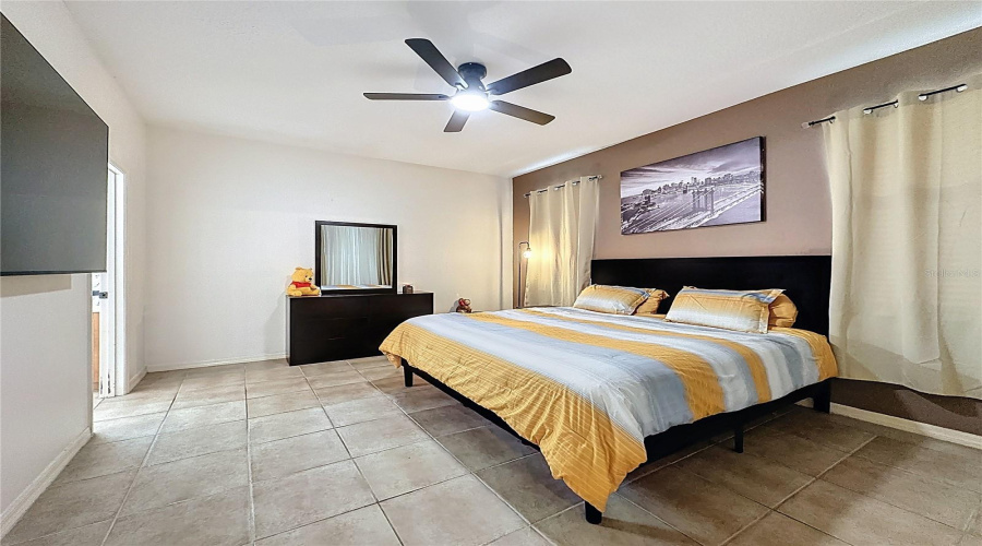 DAVENPORT, Florida 33837, 6 Bedrooms Bedrooms, ,4 BathroomsBathrooms,Residential,For Sale,ORANGE COSMOS,0,MFRS5146847