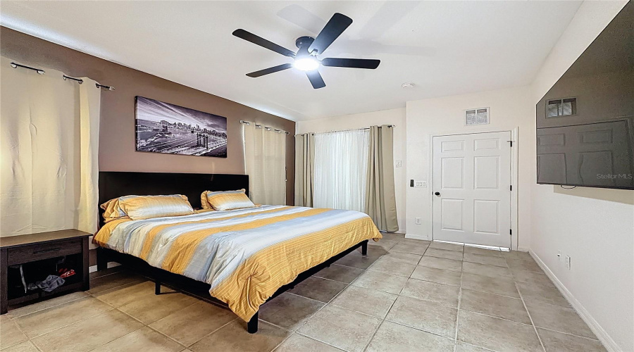 DAVENPORT, Florida 33837, 6 Bedrooms Bedrooms, ,4 BathroomsBathrooms,Residential,For Sale,ORANGE COSMOS,0,MFRS5146847