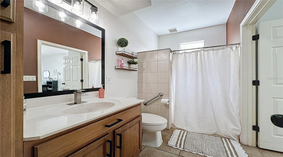 DAVENPORT, Florida 33837, 6 Bedrooms Bedrooms, ,4 BathroomsBathrooms,Residential,For Sale,ORANGE COSMOS,0,MFRS5146847