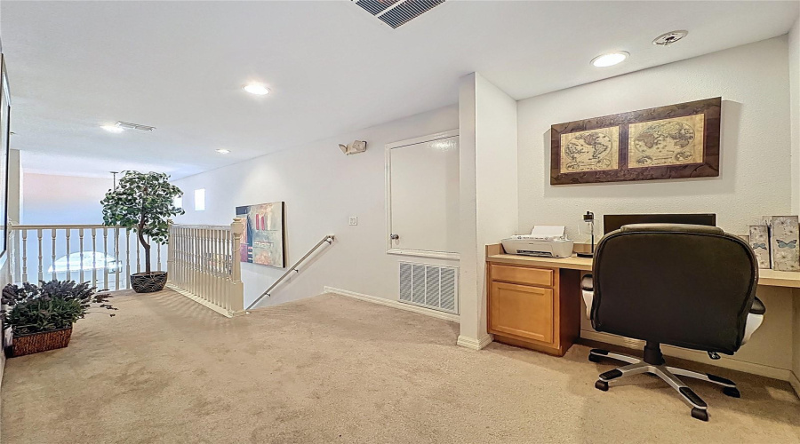 DAVENPORT, Florida 33837, 6 Bedrooms Bedrooms, ,4 BathroomsBathrooms,Residential,For Sale,ORANGE COSMOS,0,MFRS5146847