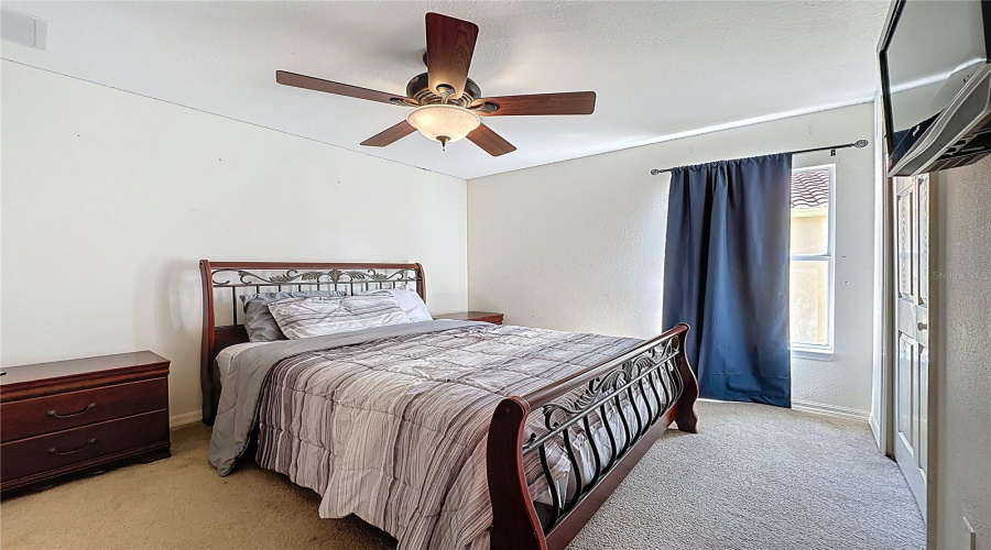 DAVENPORT, Florida 33837, 6 Bedrooms Bedrooms, ,4 BathroomsBathrooms,Residential,For Sale,ORANGE COSMOS,0,MFRS5146847