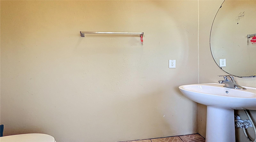 DAVENPORT, Florida 33837, 6 Bedrooms Bedrooms, ,4 BathroomsBathrooms,Residential,For Sale,ORANGE COSMOS,0,MFRS5146847