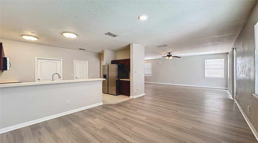 DAVENPORT, Florida 33896, 4 Bedrooms Bedrooms, ,3 BathroomsBathrooms,Residential,For Sale,ROYAL RIDGE,0,MFRS5145502