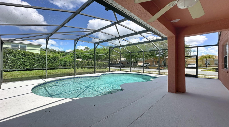 DAVENPORT, Florida 33896, 4 Bedrooms Bedrooms, ,3 BathroomsBathrooms,Residential,For Sale,ROYAL RIDGE,0,MFRS5145502