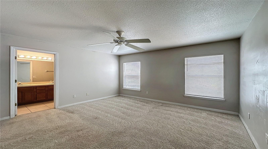 DAVENPORT, Florida 33896, 4 Bedrooms Bedrooms, ,3 BathroomsBathrooms,Residential,For Sale,ROYAL RIDGE,0,MFRS5145502