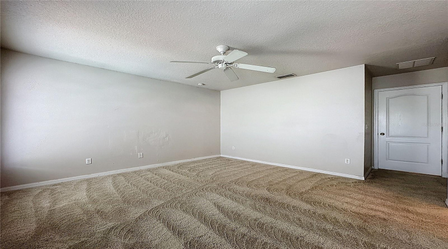 DAVENPORT, Florida 33896, 4 Bedrooms Bedrooms, ,3 BathroomsBathrooms,Residential,For Sale,ROYAL RIDGE,0,MFRS5145502