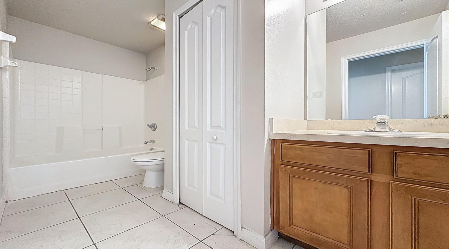 DAVENPORT, Florida 33896, 4 Bedrooms Bedrooms, ,3 BathroomsBathrooms,Residential,For Sale,ROYAL RIDGE,0,MFRS5145502