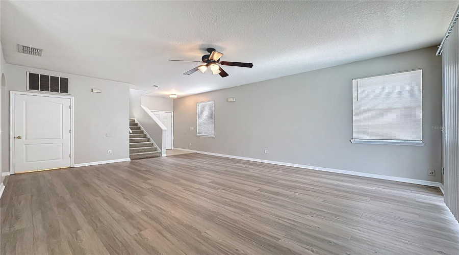 DAVENPORT, Florida 33896, 4 Bedrooms Bedrooms, ,3 BathroomsBathrooms,Residential,For Sale,ROYAL RIDGE,0,MFRS5145502