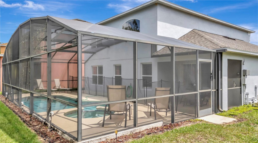 Screened Lanai w/ Pool and Spa