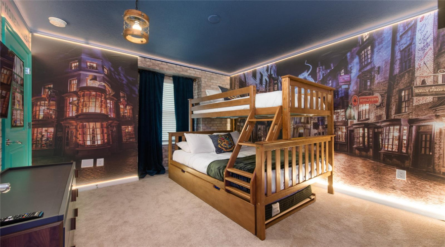 DAVENPORT, Florida 33897, 5 Bedrooms Bedrooms, ,4 BathroomsBathrooms,Residential,For Sale,LANA,0,MFRO6397142