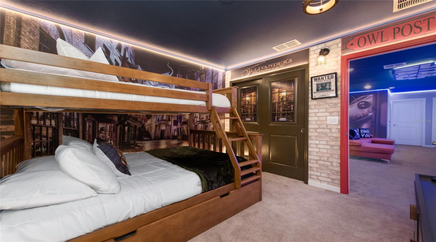 DAVENPORT, Florida 33897, 5 Bedrooms Bedrooms, ,4 BathroomsBathrooms,Residential,For Sale,LANA,0,MFRO6397142