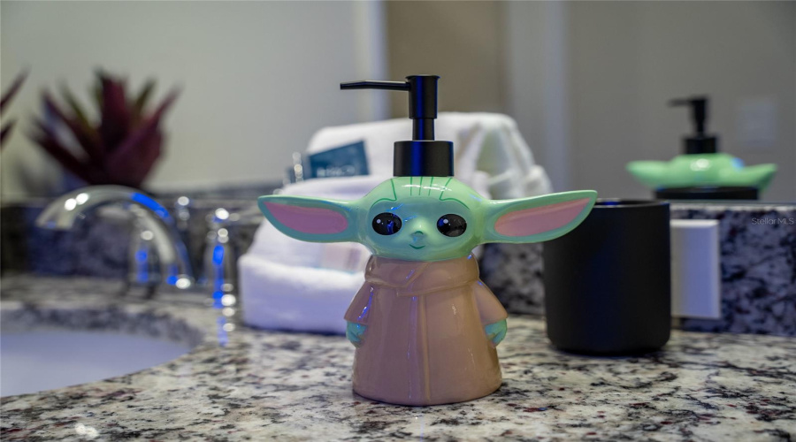 DAVENPORT, Florida 33897, 5 Bedrooms Bedrooms, ,4 BathroomsBathrooms,Residential,For Sale,LANA,0,MFRO6397142