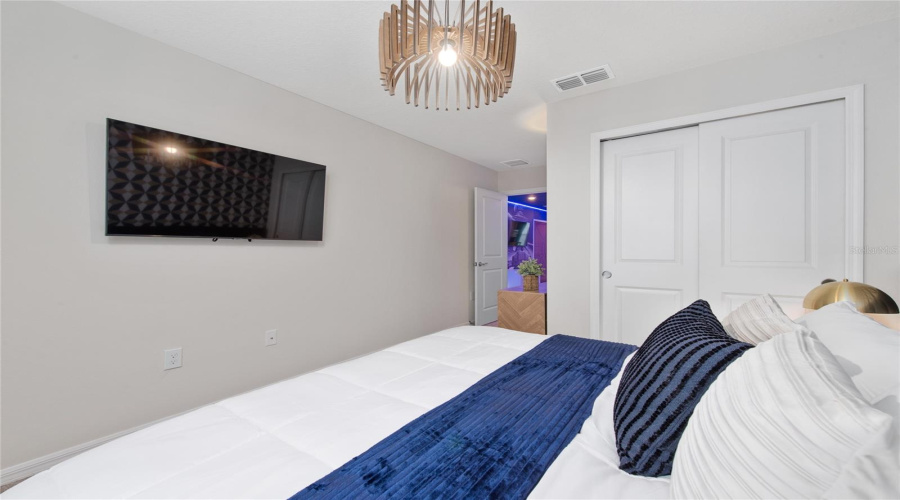 DAVENPORT, Florida 33897, 5 Bedrooms Bedrooms, ,4 BathroomsBathrooms,Residential,For Sale,LANA,0,MFRO6397142