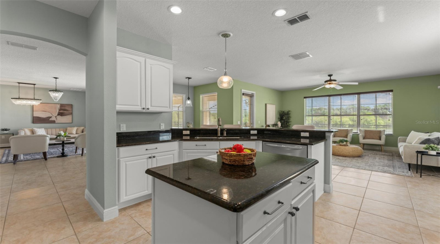 KISSIMMEE, Florida 34746, 4 Bedrooms Bedrooms, ,3 BathroomsBathrooms,Residential,For Sale,EAGLE ISLE,0,MFRO6393887