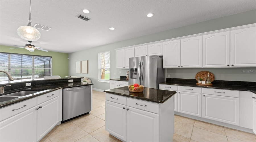 KISSIMMEE, Florida 34746, 4 Bedrooms Bedrooms, ,3 BathroomsBathrooms,Residential,For Sale,EAGLE ISLE,0,MFRO6393887