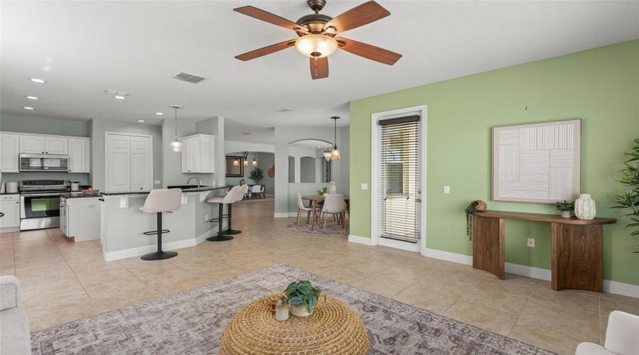 KISSIMMEE, Florida 34746, 4 Bedrooms Bedrooms, ,3 BathroomsBathrooms,Residential,For Sale,EAGLE ISLE,0,MFRO6393887