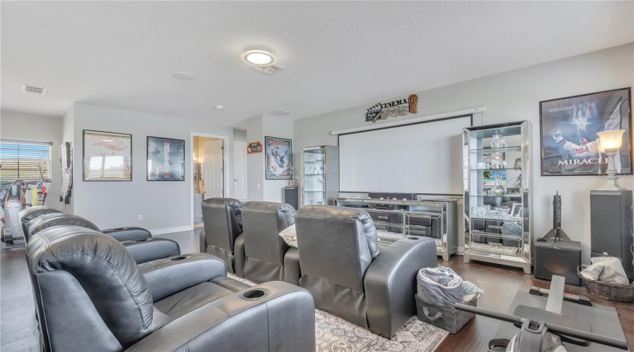 KISSIMMEE, Florida 34746, 4 Bedrooms Bedrooms, ,3 BathroomsBathrooms,Residential,For Sale,EAGLE ISLE,0,MFRO6393887