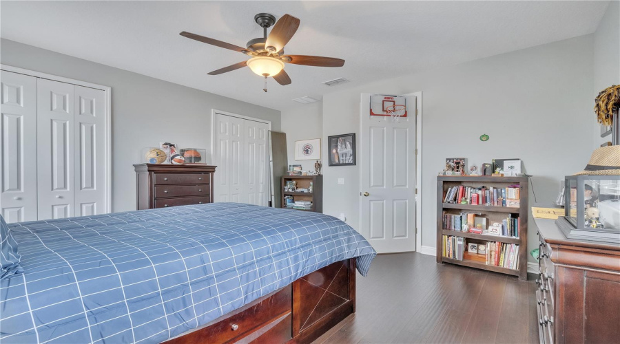 KISSIMMEE, Florida 34746, 4 Bedrooms Bedrooms, ,3 BathroomsBathrooms,Residential,For Sale,EAGLE ISLE,0,MFRO6393887