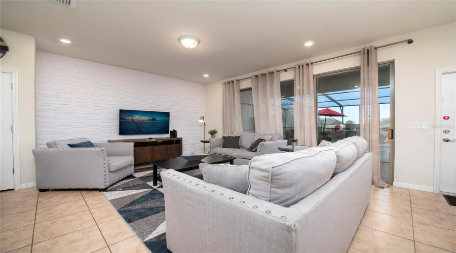 DAVENPORT, Florida 33837, 5 Bedrooms Bedrooms, ,4 BathroomsBathrooms,Residential,For Sale,TERRASONESTA,0,MFRO6397123