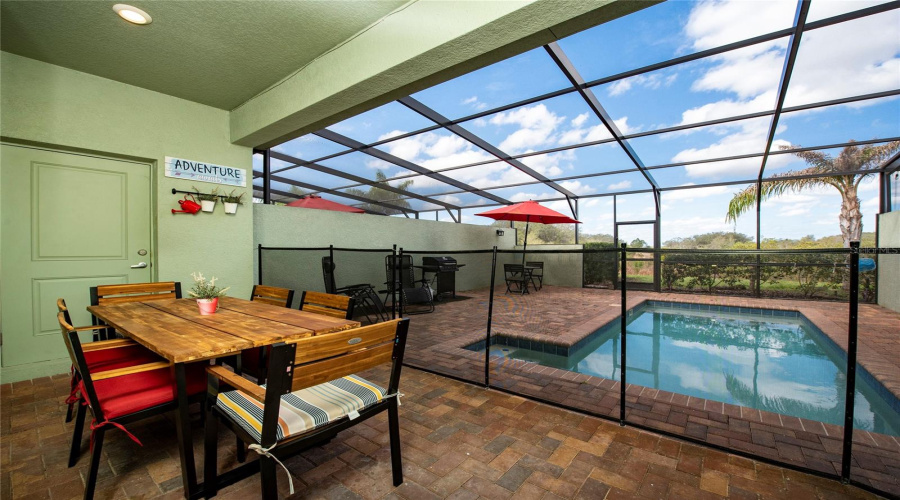 DAVENPORT, Florida 33837, 5 Bedrooms Bedrooms, ,4 BathroomsBathrooms,Residential,For Sale,TERRASONESTA,0,MFRO6397123