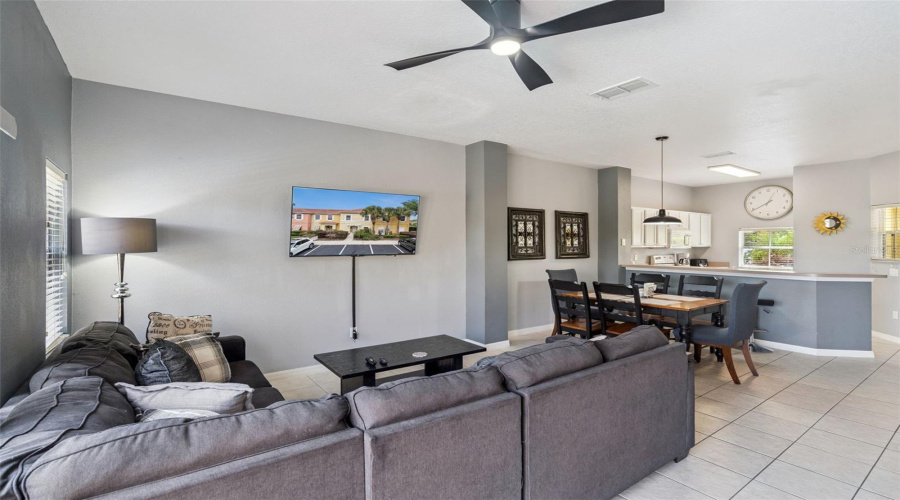 KISSIMMEE, Florida 34747, 3 Bedrooms Bedrooms, ,2 BathroomsBathrooms,Residential,For Sale,YELLOW LANTANA,0,MFRS5147326