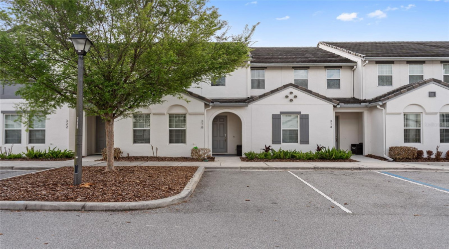 DAVENPORT, Florida 33896, 4 Bedrooms Bedrooms, ,3 BathroomsBathrooms,Residential,For Sale,CAPTIVA,0,MFRO6396814