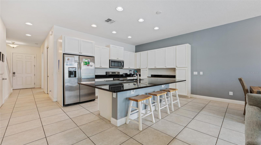 DAVENPORT, Florida 33896, 4 Bedrooms Bedrooms, ,3 BathroomsBathrooms,Residential,For Sale,CAPTIVA,0,MFRO6396814