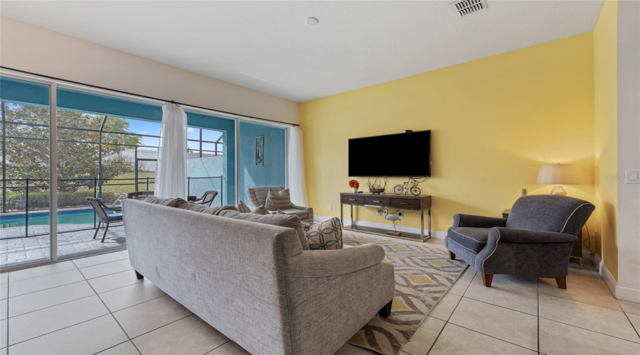 DAVENPORT, Florida 33896, 4 Bedrooms Bedrooms, ,3 BathroomsBathrooms,Residential,For Sale,CAPTIVA,0,MFRO6396814