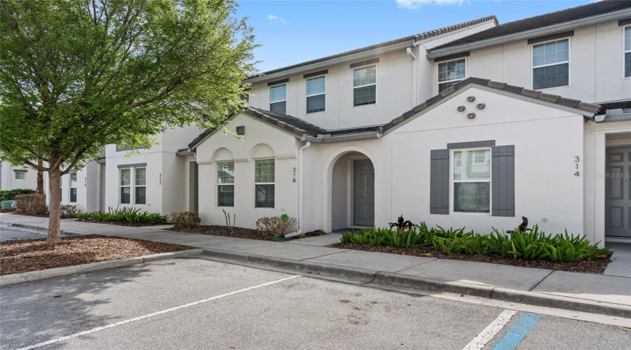 DAVENPORT, Florida 33896, 4 Bedrooms Bedrooms, ,3 BathroomsBathrooms,Residential,For Sale,CAPTIVA,0,MFRO6396814