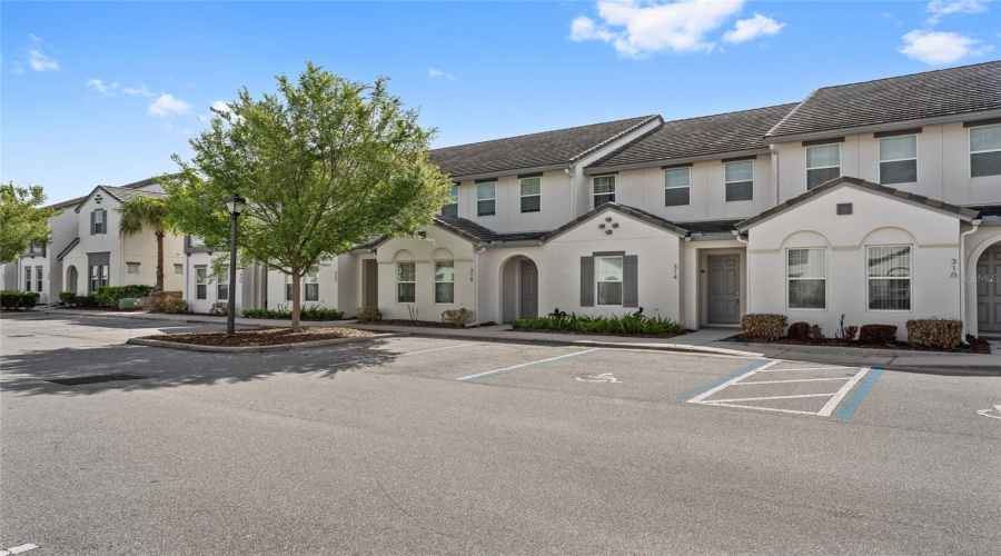 DAVENPORT, Florida 33896, 4 Bedrooms Bedrooms, ,3 BathroomsBathrooms,Residential,For Sale,CAPTIVA,0,MFRO6396814