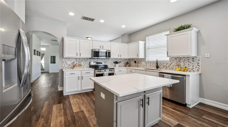 KISSIMMEE, Florida 34746, 4 Bedrooms Bedrooms, ,2 BathroomsBathrooms,Residential,For Sale,EAGLE CREEK,0,MFRO6397053