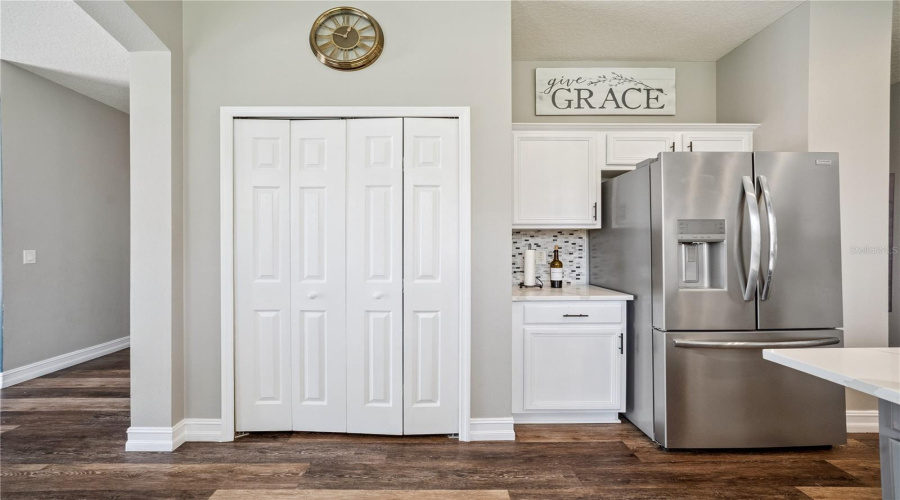 KISSIMMEE, Florida 34746, 4 Bedrooms Bedrooms, ,2 BathroomsBathrooms,Residential,For Sale,EAGLE CREEK,0,MFRO6397053