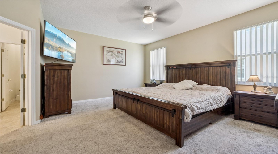 KISSIMMEE, Florida 34746, 4 Bedrooms Bedrooms, ,2 BathroomsBathrooms,Residential,For Sale,EAGLE CREEK,0,MFRO6397053