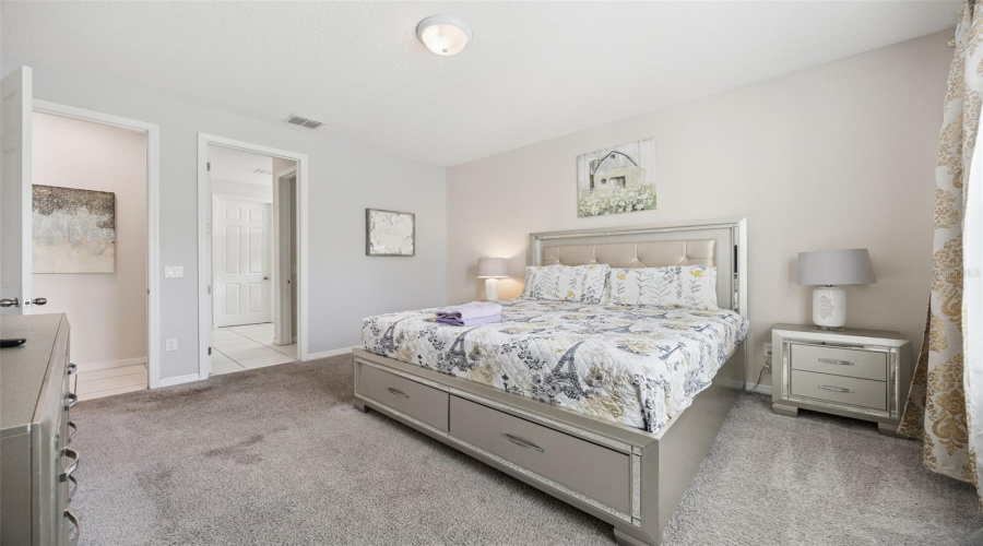 KISSIMMEE, Florida 34747, 9 Bedrooms Bedrooms, ,6 BathroomsBathrooms,Residential,For Sale,SUNSHINE RIDGE,0,MFRO6396158