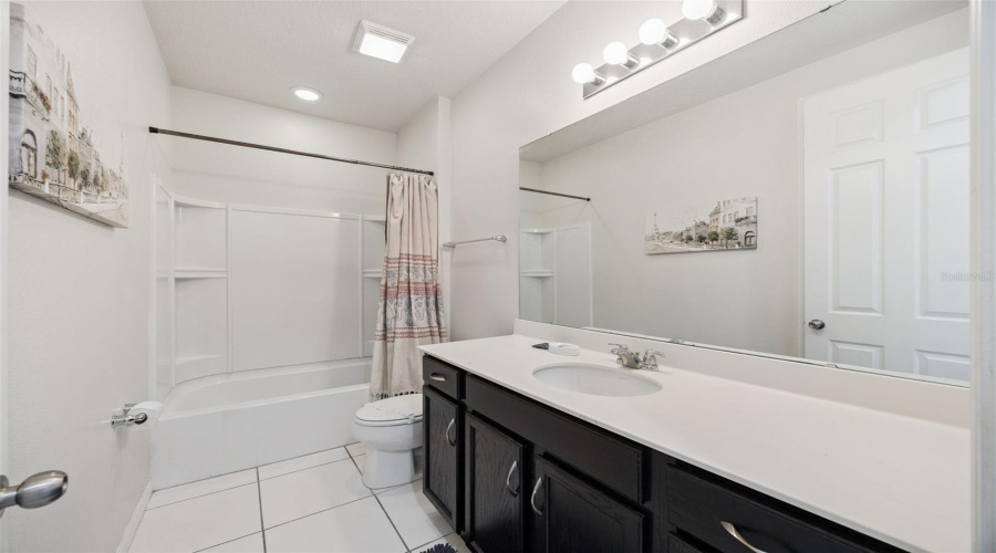 KISSIMMEE, Florida 34747, 9 Bedrooms Bedrooms, ,6 BathroomsBathrooms,Residential,For Sale,SUNSHINE RIDGE,0,MFRO6396158