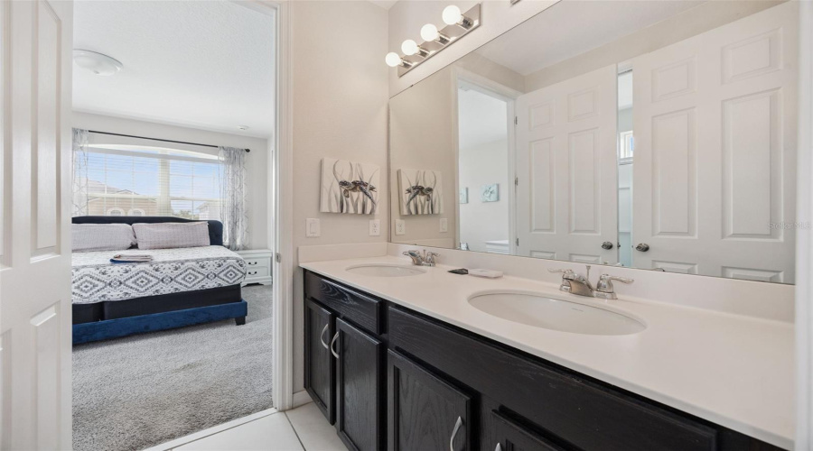 KISSIMMEE, Florida 34747, 9 Bedrooms Bedrooms, ,6 BathroomsBathrooms,Residential,For Sale,SUNSHINE RIDGE,0,MFRO6396158