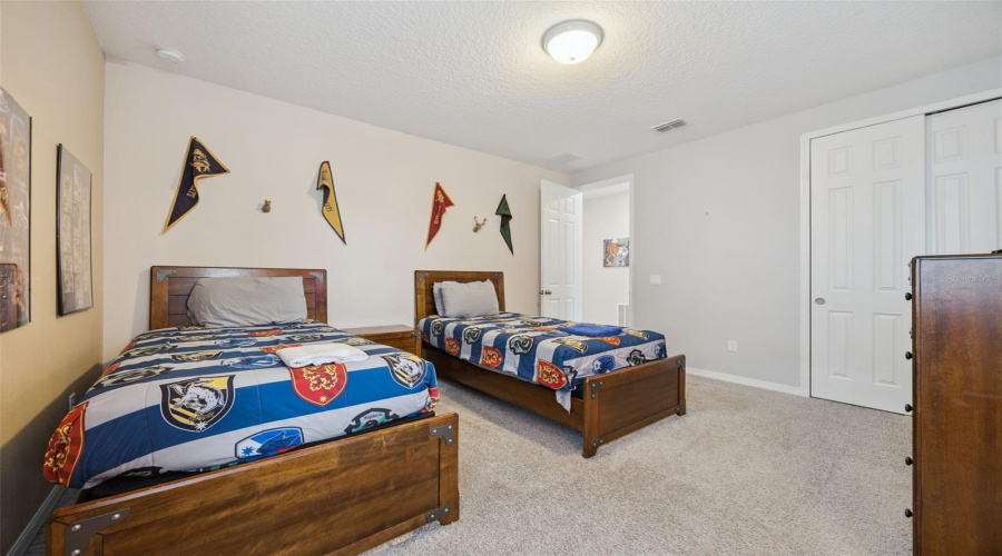 KISSIMMEE, Florida 34747, 9 Bedrooms Bedrooms, ,6 BathroomsBathrooms,Residential,For Sale,SUNSHINE RIDGE,0,MFRO6396158