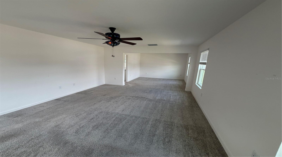 DAVENPORT, Florida 33837, 4 Bedrooms Bedrooms, ,2 BathroomsBathrooms,Residential,For Sale,NORTH,0,MFRTB8495136