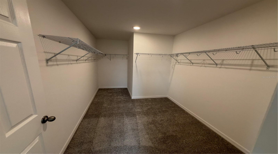 DAVENPORT, Florida 33837, 4 Bedrooms Bedrooms, ,2 BathroomsBathrooms,Residential,For Sale,NORTH,0,MFRTB8495136