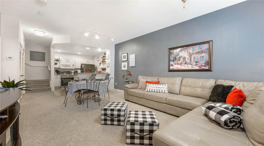 KISSIMMEE, Florida 34746, 3 Bedrooms Bedrooms, ,2 BathroomsBathrooms,Residential,For Sale,LODI,0,MFRO6379110