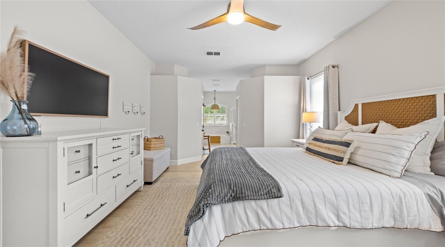 DAVENPORT, Florida 33897, 4 Bedrooms Bedrooms, ,3 BathroomsBathrooms,Residential,For Sale,HAMPTON,0,MFRO6396136