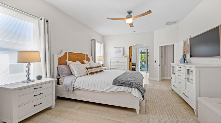 DAVENPORT, Florida 33897, 4 Bedrooms Bedrooms, ,3 BathroomsBathrooms,Residential,For Sale,HAMPTON,0,MFRO6396136