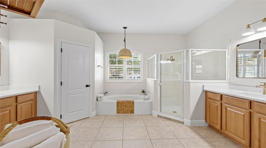 DAVENPORT, Florida 33897, 4 Bedrooms Bedrooms, ,3 BathroomsBathrooms,Residential,For Sale,HAMPTON,0,MFRO6396136