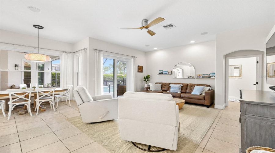 DAVENPORT, Florida 33897, 4 Bedrooms Bedrooms, ,3 BathroomsBathrooms,Residential,For Sale,HAMPTON,0,MFRO6396136