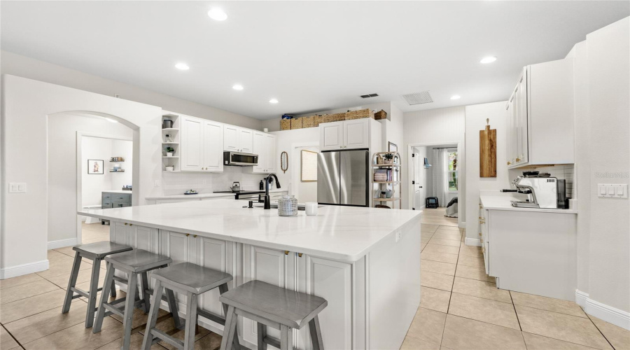 DAVENPORT, Florida 33897, 4 Bedrooms Bedrooms, ,3 BathroomsBathrooms,Residential,For Sale,HAMPTON,0,MFRO6396136